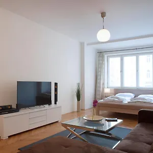 4* شقة فندقية Dlouha - Old Town