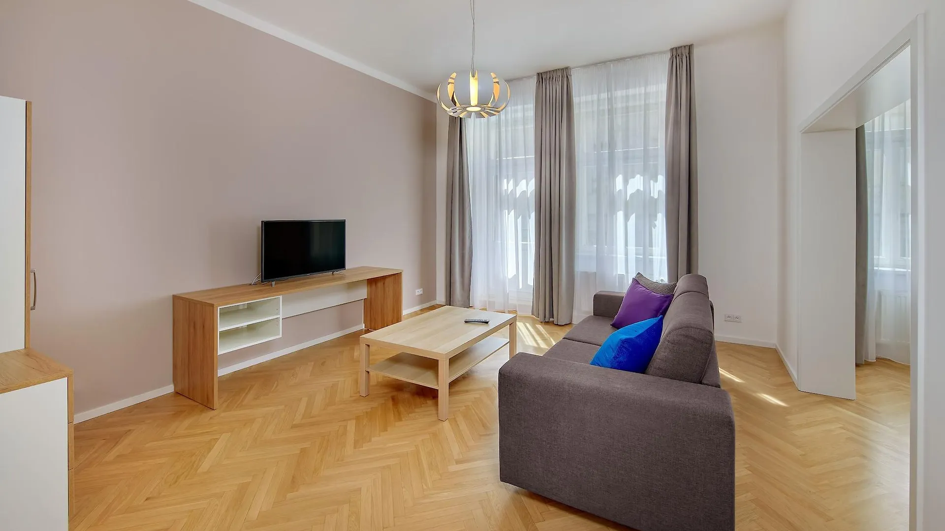 Downtown Suites Kodanska Prague