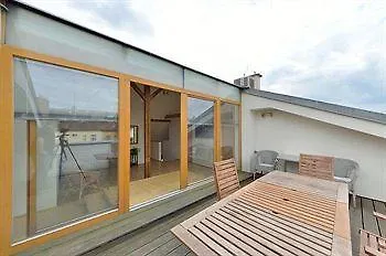 Downtown Suites Kodanska Prague 4*,